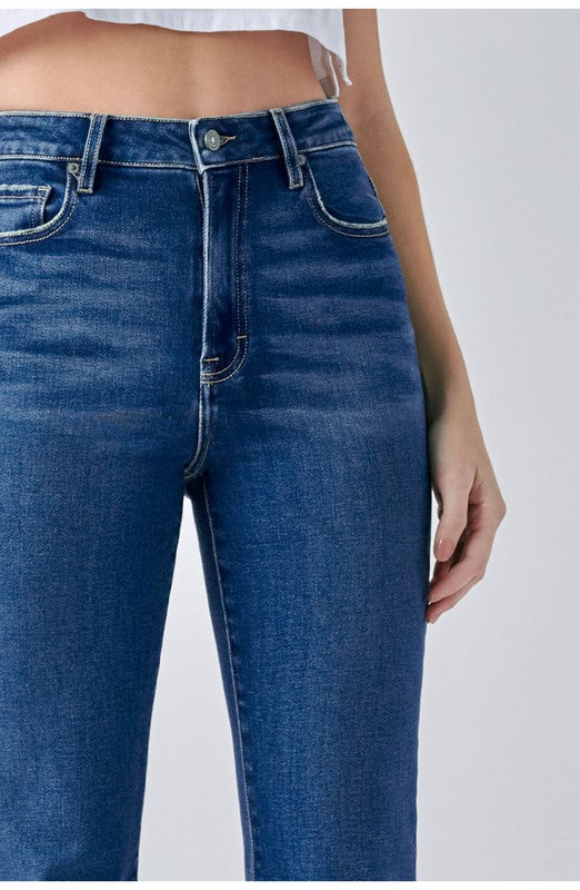 HIDDEN HAPPI MEDIUM DARK WASH CLEAN CROP FLARE AVA