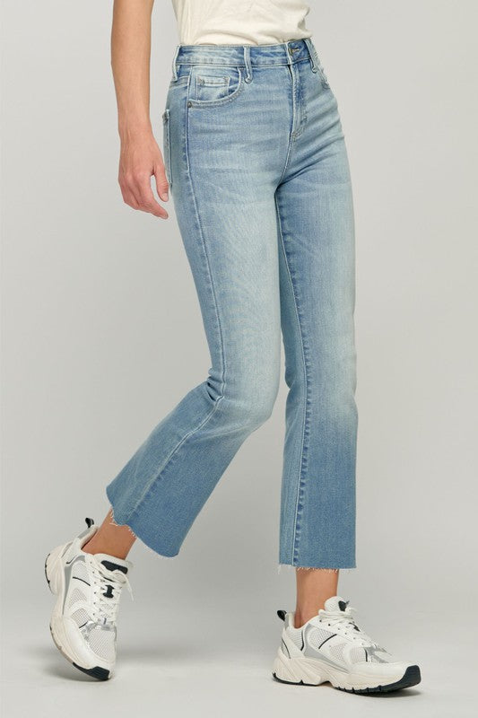 HIDDEN HAPPI LIGHT WASH CROPPED FLARE VICTORIA