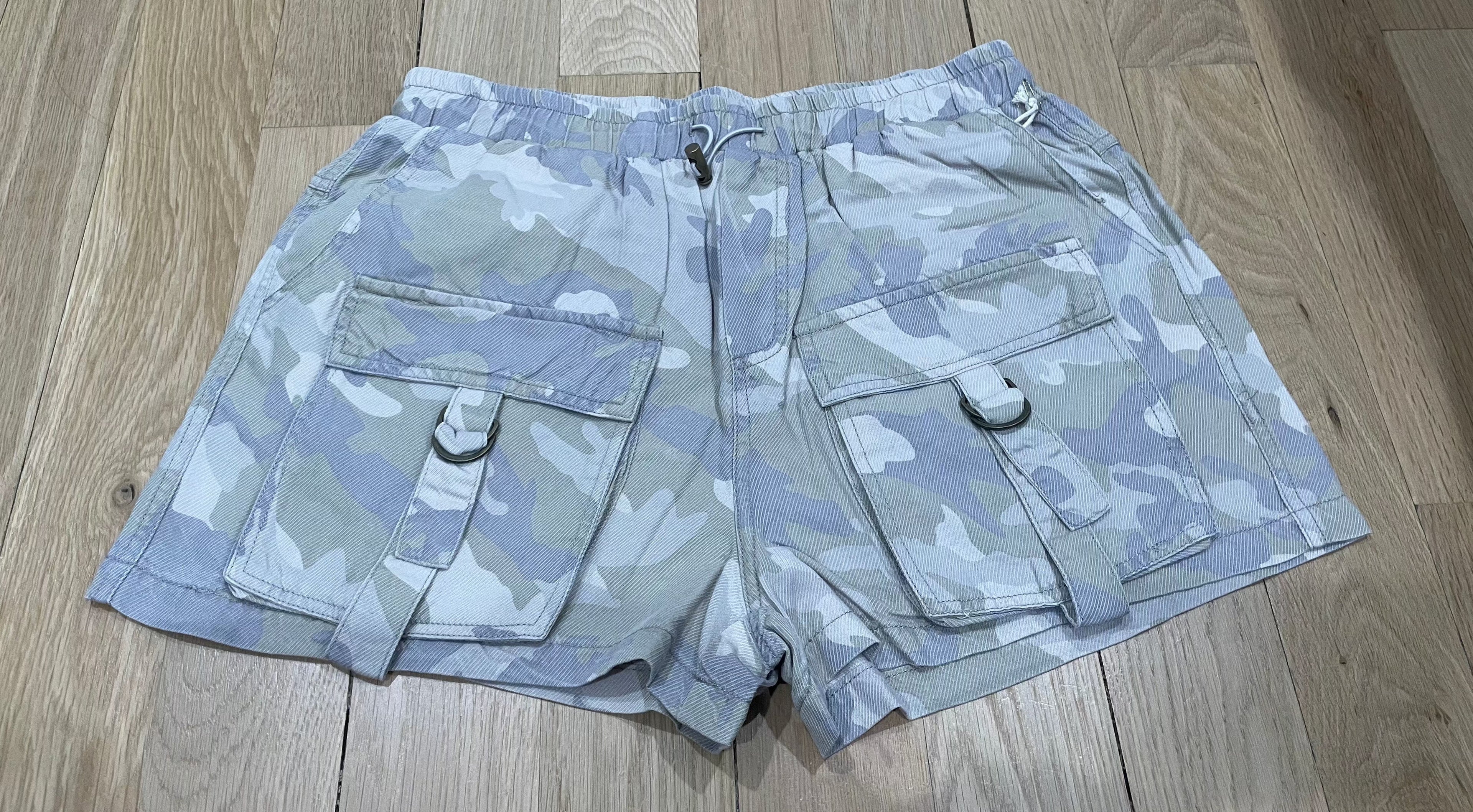 VINTAGE HAVANA SOFT CAMO TENCEL CARGO SHORTS