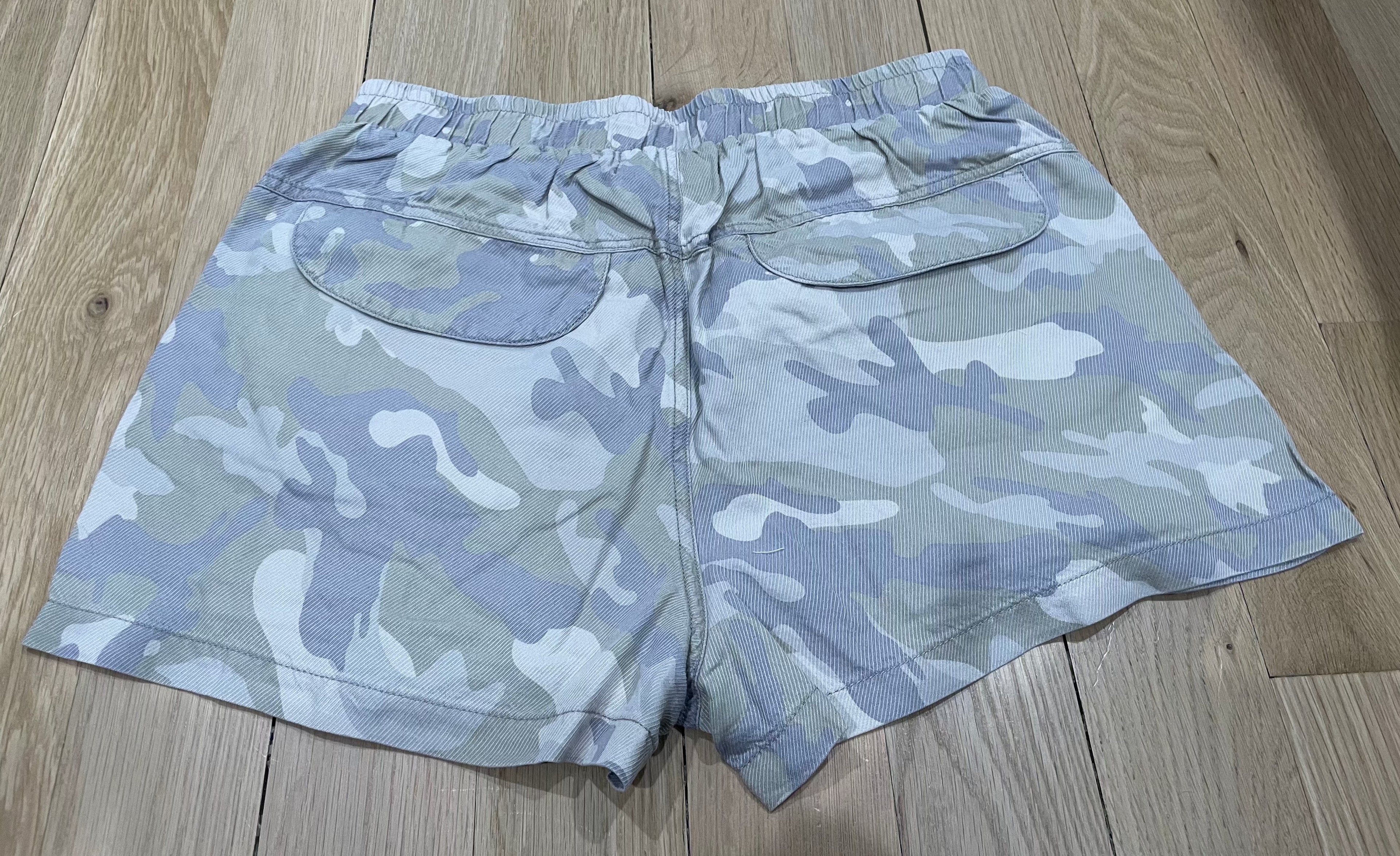 VINTAGE HAVANA SOFT CAMO TENCEL CARGO SHORTS